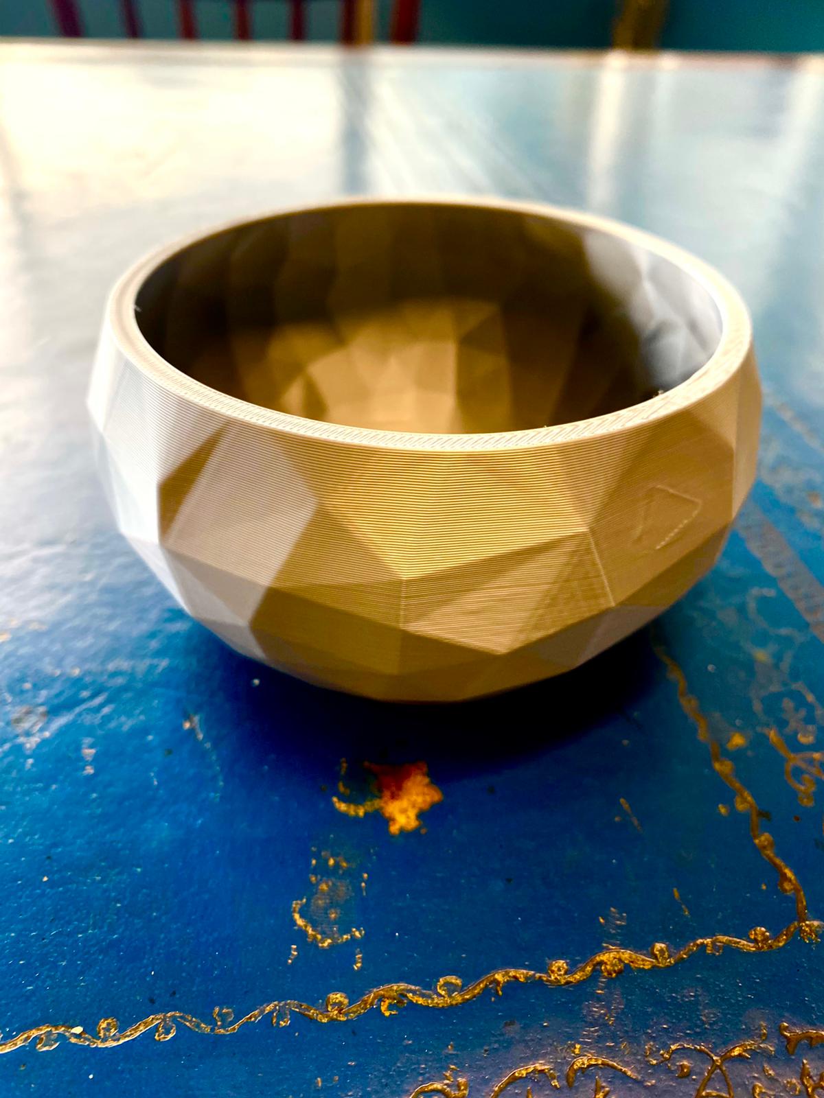 Low Poly Designer Bowl 'Pressed Diamond'