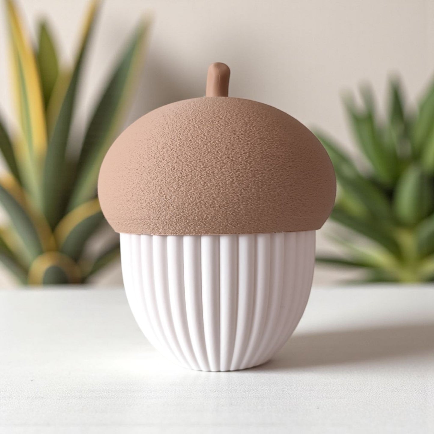 Ribbed acorn container (LED tealight compatible)