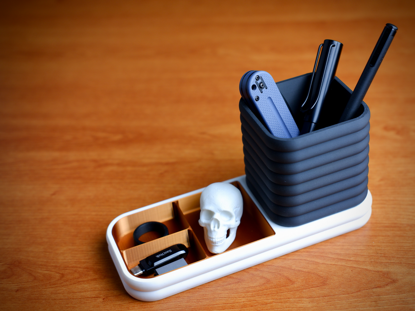 Cloud Desk Organizer