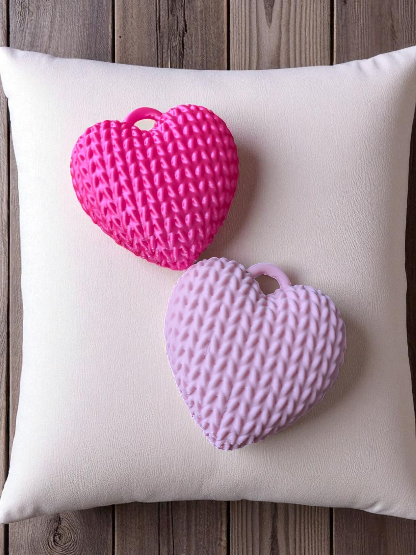 Cute Knitted Heart Keychain (No Assembly)