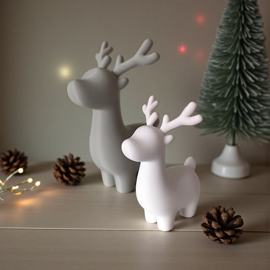 Cute minimalist Christmas reindeer decoration